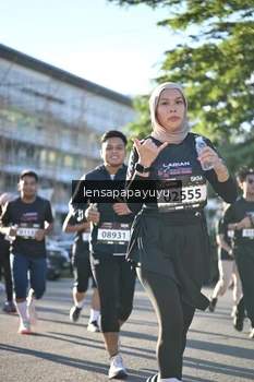 Runner Photo 1636177