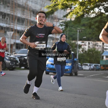 Runner Photo 1636186
