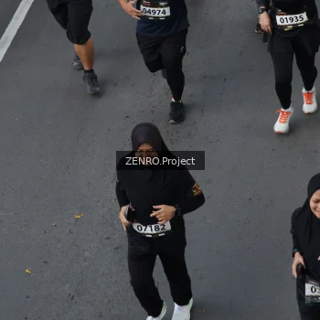 Runner Photo 1636188