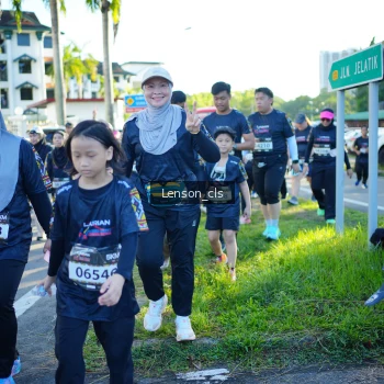 Runner Photo 1636222