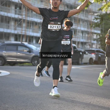 Runner Photo 1636239
