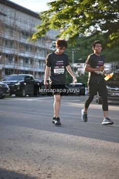 Runner Photo 1636261