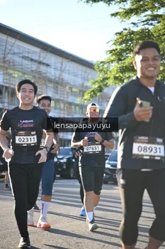 Runner Photo 1636274