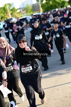 Runner Photo 1636290