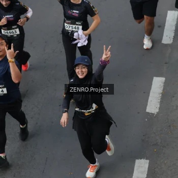 Runner Photo 1636293