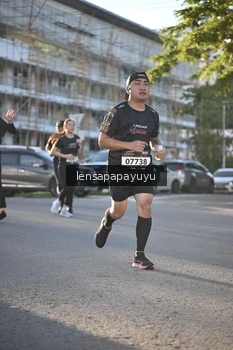 Runner Photo 1636295