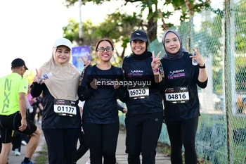 Runner Photo 1636304