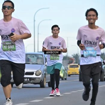 Runner Photo 1636312