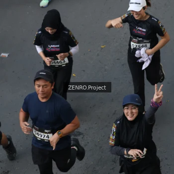 Runner Photo 1636335