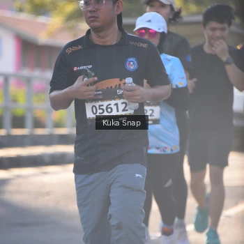Runner Photo 1636343