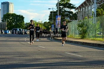 Runner Photo 1636344