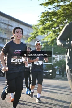 Runner Photo 1636345