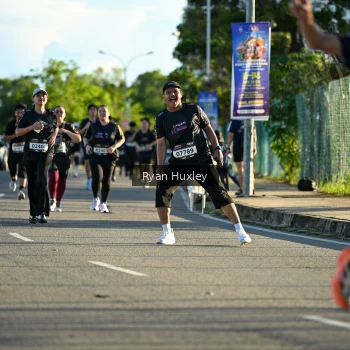Runner Photo 1636368