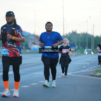 Runner Photo 1636381