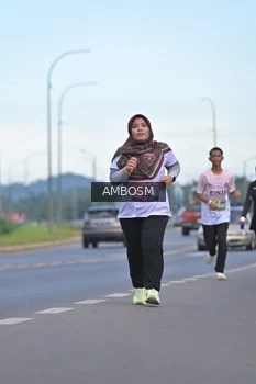 Runner Photo 1636412