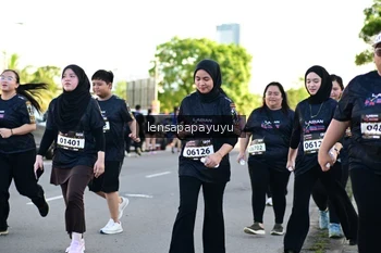 Runner Photo 1636421