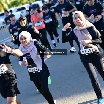 Runner Photo 1636423