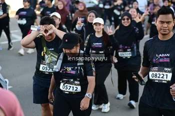 Runner Photo 1636452