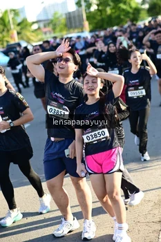 Runner Photo 1636483