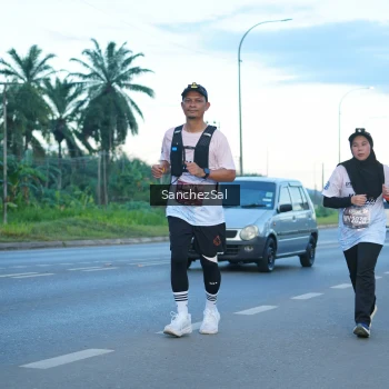 Runner Photo 1636565