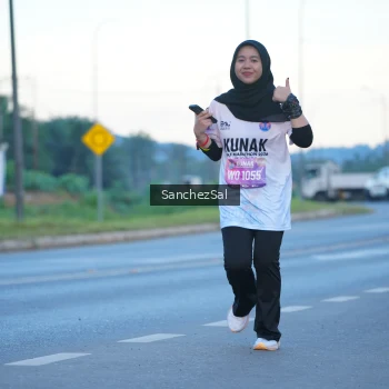 Runner Photo 1636574