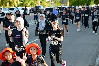 Runner Photo 1636606
