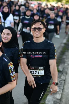 Runner Photo 1636617