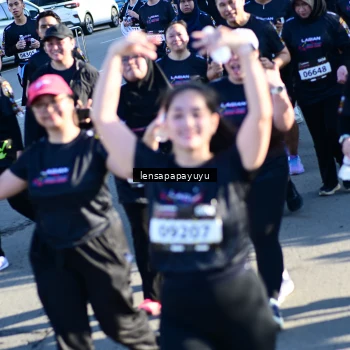 Runner Photo 1636640