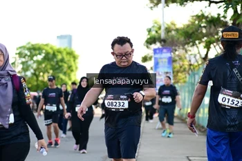 Runner Photo 1636658