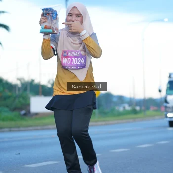 Runner Photo 1636664