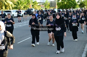 Runner Photo 1636666