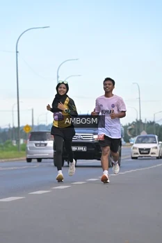 Runner Photo 1636673