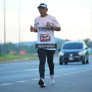 Runner Photo 1636692