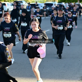 Runner Photo 1636764