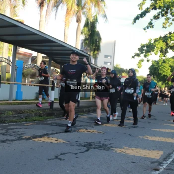 Runner Photo 1636835