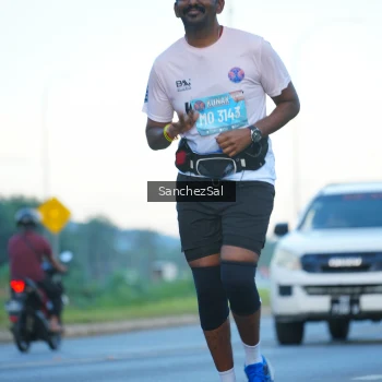 Runner Photo 1636852