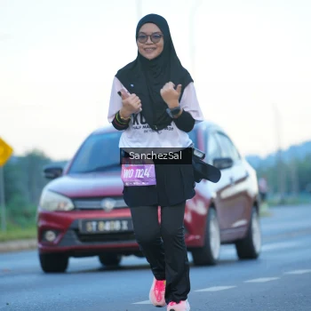 Runner Photo 1636857