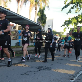 Runner Photo 1636875
