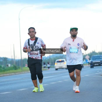 Runner Photo 1636888