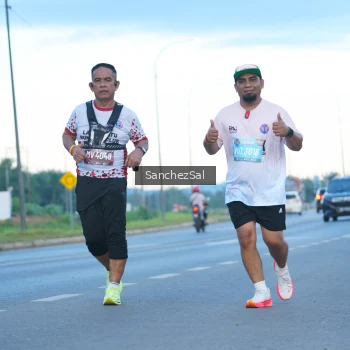 Runner Photo 1636902
