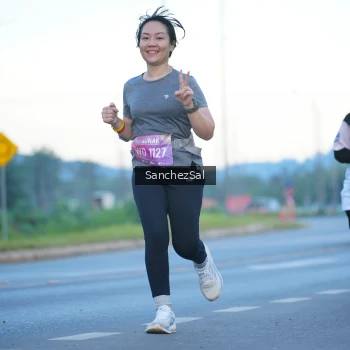 Runner Photo 1637010