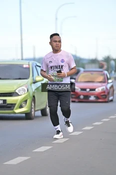 Runner Photo 1637018