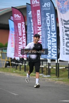 Runner Photo 1637049
