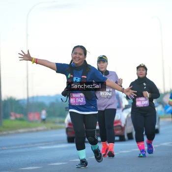 Runner Photo 1637060