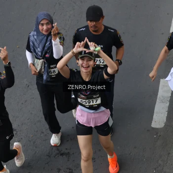 Runner Photo 1637068