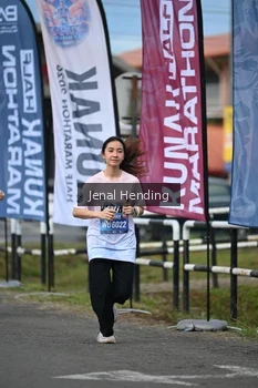 Runner Photo 1637078