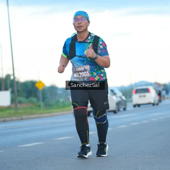 Runner Photo 1637153