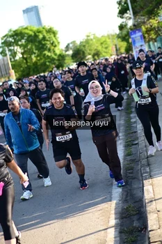 Runner Photo 1637181