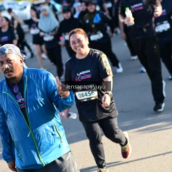 Runner Photo 1637207
