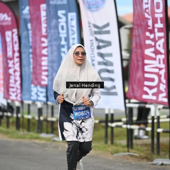 Runner Photo 1637241